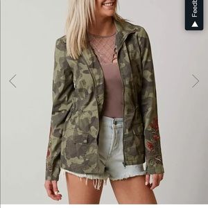 Ashley embroidered zip up camo jacket size Medium